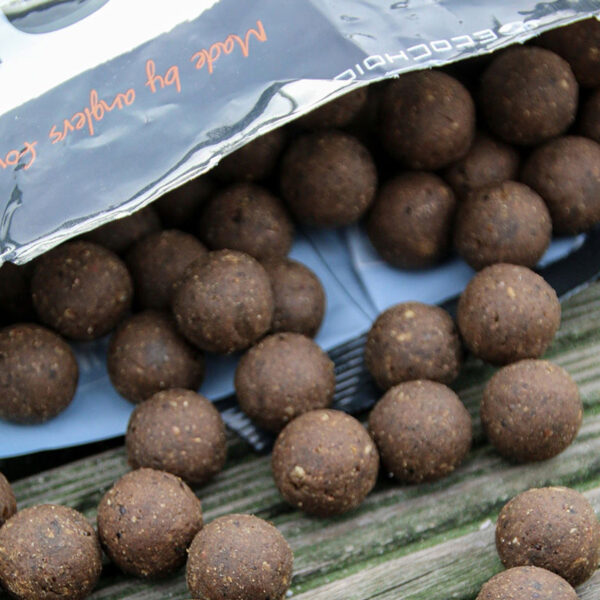 Dynamite Baits Peppered Squid Boilies 15mm123