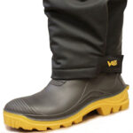 Team Vass 220 Winter Bib Brace wKnee2 150x150